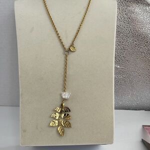 Vintage ZAG freshwater pearl etched leaf Y drop necklace.